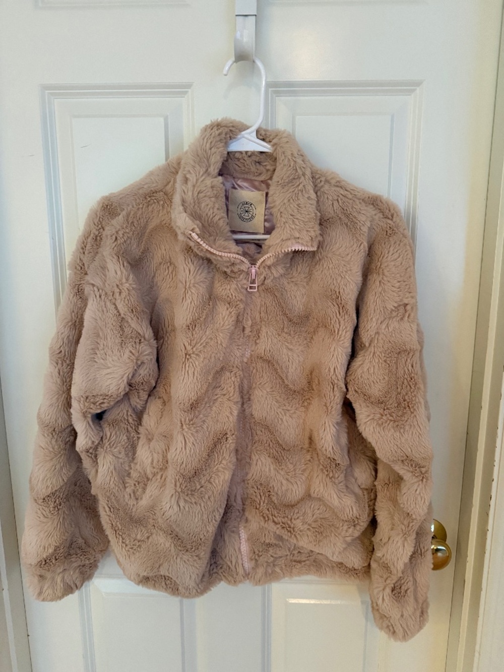urban outfitters small fake fur jacket pink very soft